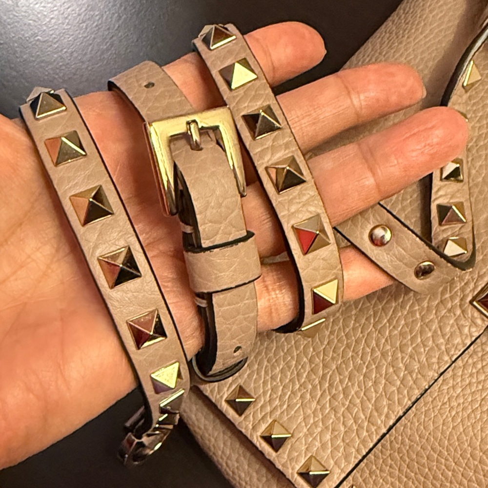 Valentino Garavani Rock Stud Leather Crossbody Bag with Gold Hardware - Picture 10 of 16